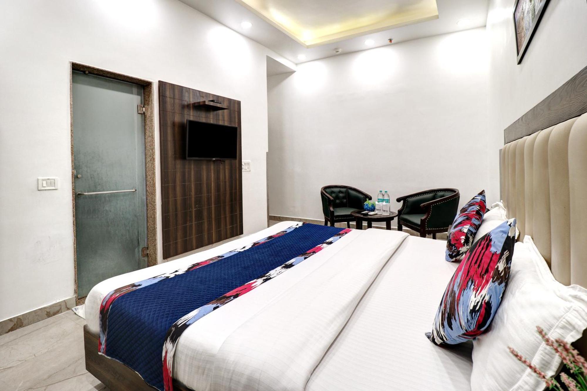 Hotel Emporio Dx - Railway Station - Paharganj New Delhi