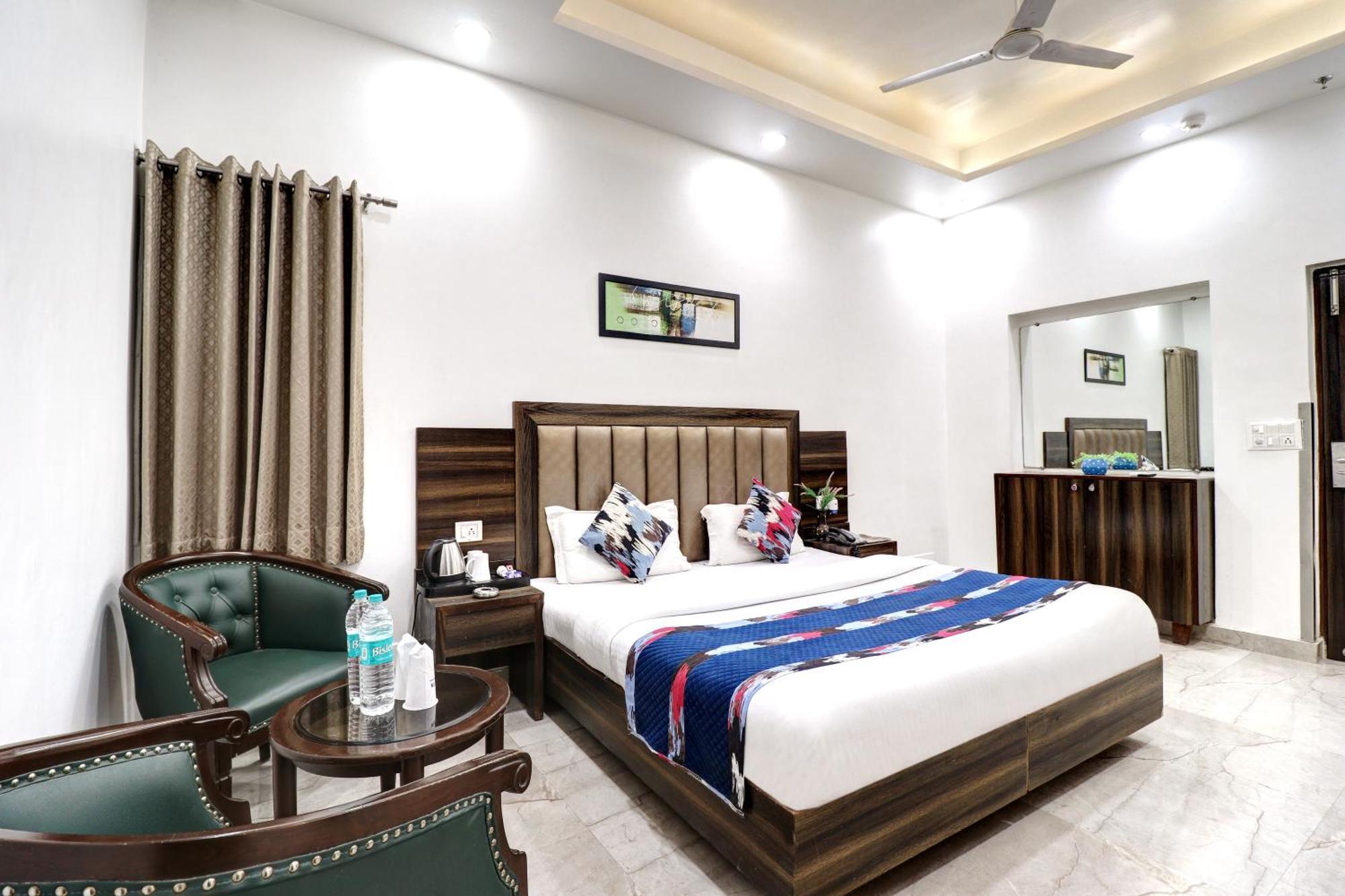 Emporio Dx - Railway Station - Paharganj 3* New Delhi