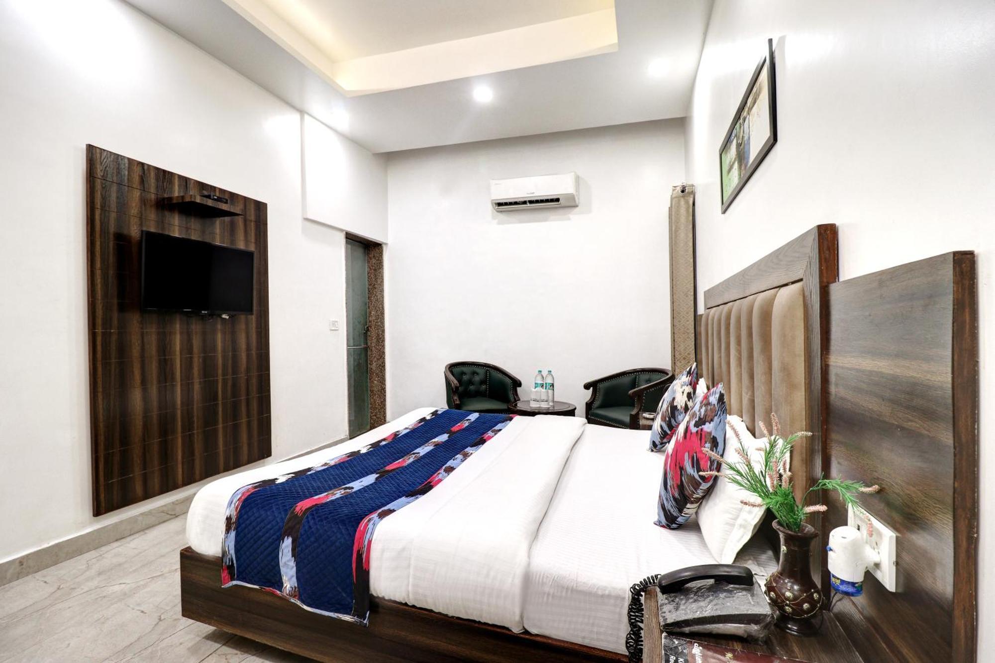Hotel Emporio Dx - Railway Station - Paharganj New Delhi