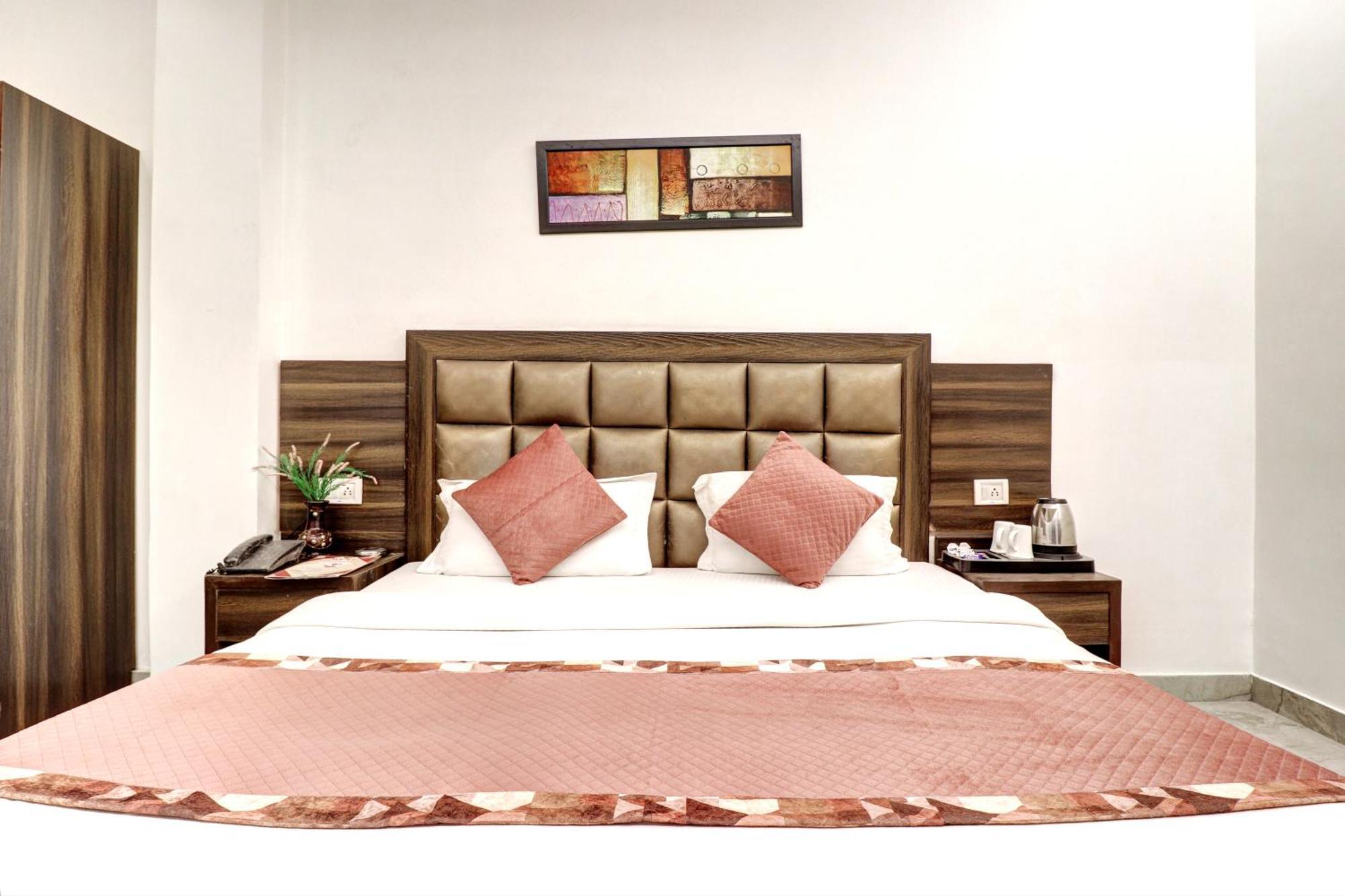 Emporio Dx - Railway Station - Paharganj 3* New Delhi