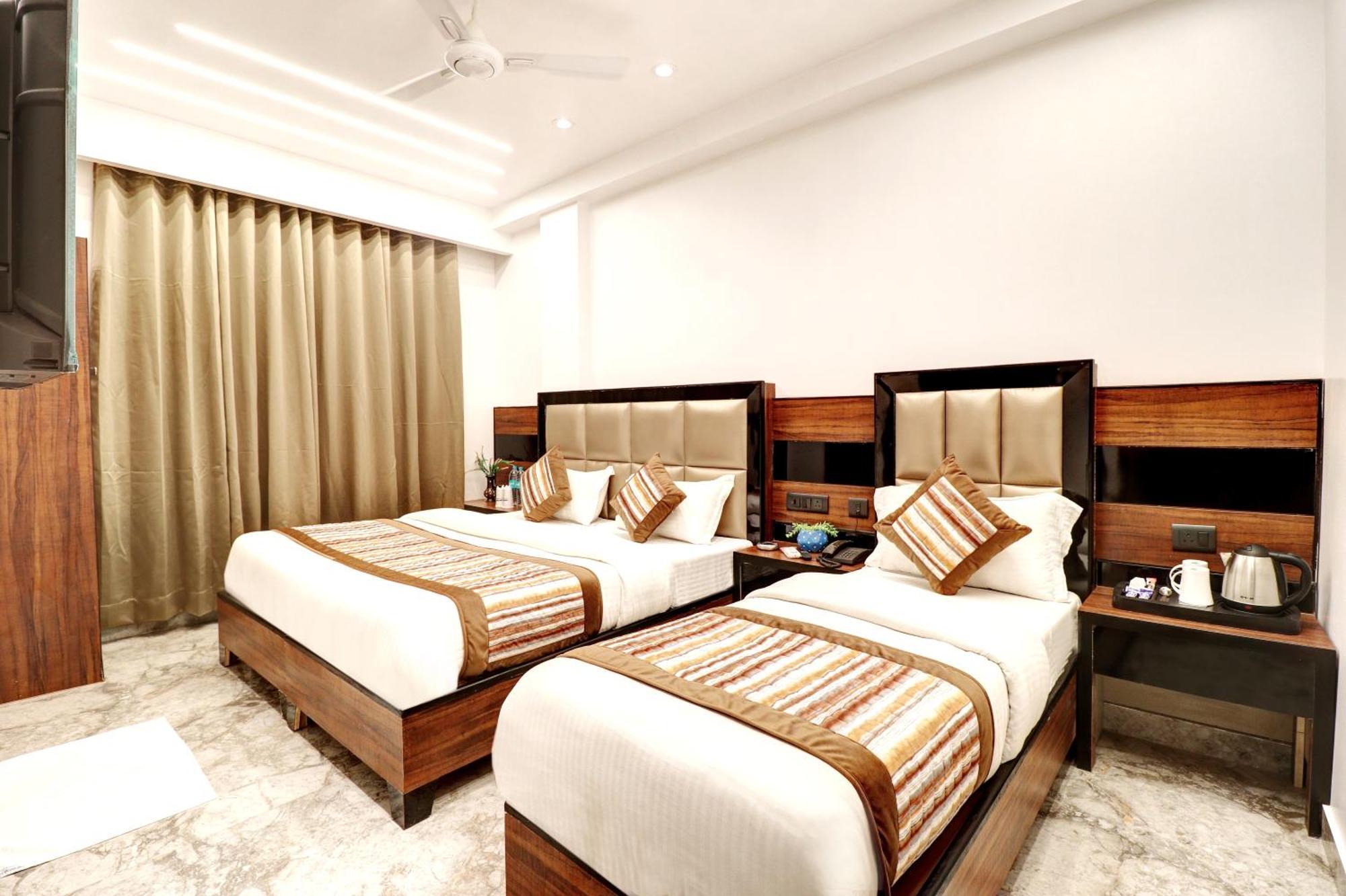 Emporio Dx - Railway Station - Paharganj Hotel 3*